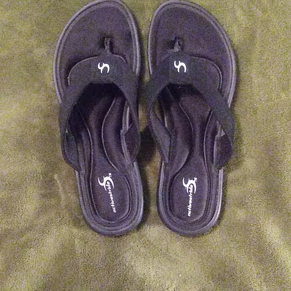 SOLD LADY'S ACTIVESTRIDE SLIDE'S. (NWNT)